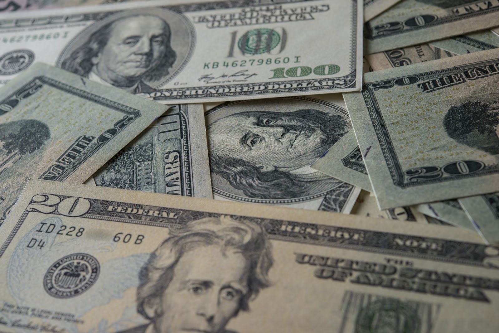 Por que o dólar é tão importante para a economia brasileira?