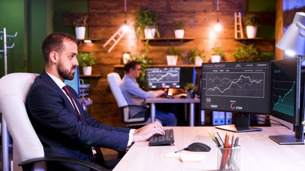 Como investir em ano eleitoral: o que muda para o investidor no Brasil?