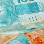 Valorização do real pressiona exportações brasileiras