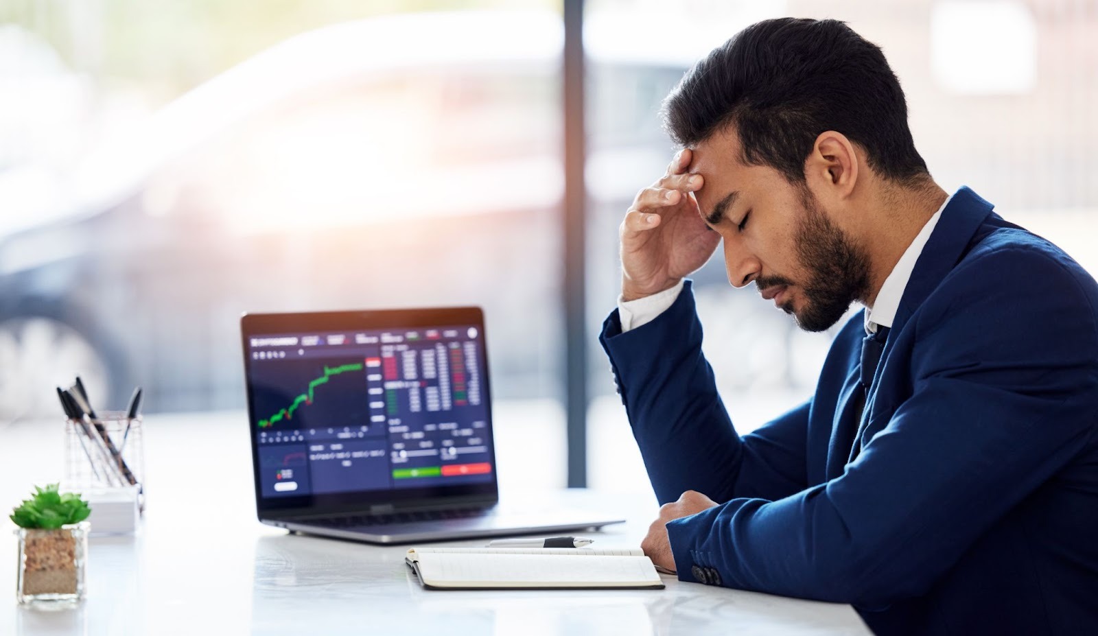 Como evitar decisões emocionais nos investimentos: erros que custam oportunidades