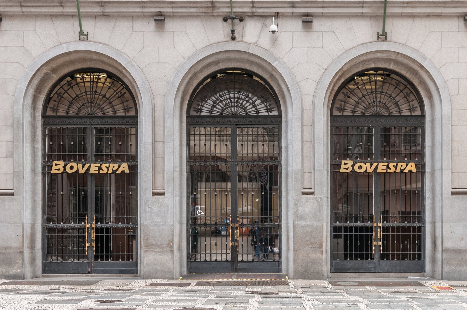Fachada do prédio da B3 no centro de São Paulo